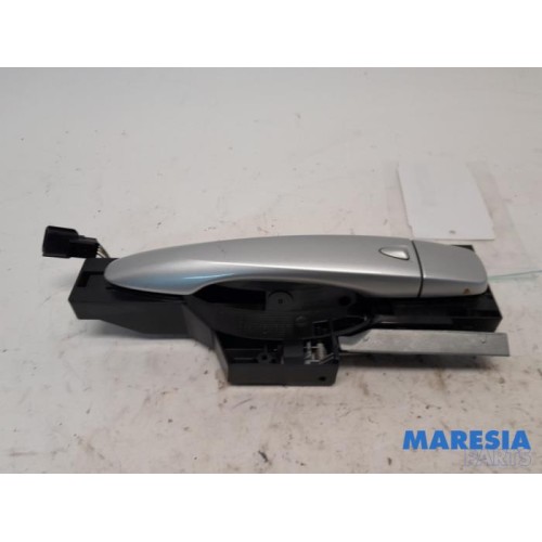Renault - Kadjar - Front door handle 4-door, right