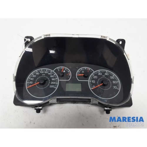 Fiat - Punto - Instrument panel