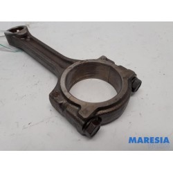 Renault - Clio - Connecting rod