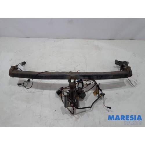 Renault - Grand Scenic - Towbar