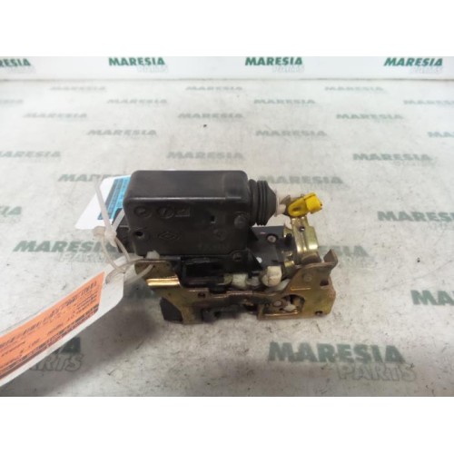 Renault - Kangoo - Door lock mechanism 2-door, right