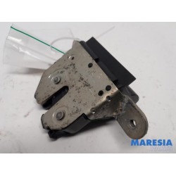 Alfa Romeo - Giulietta - Tailgate lock mechanism