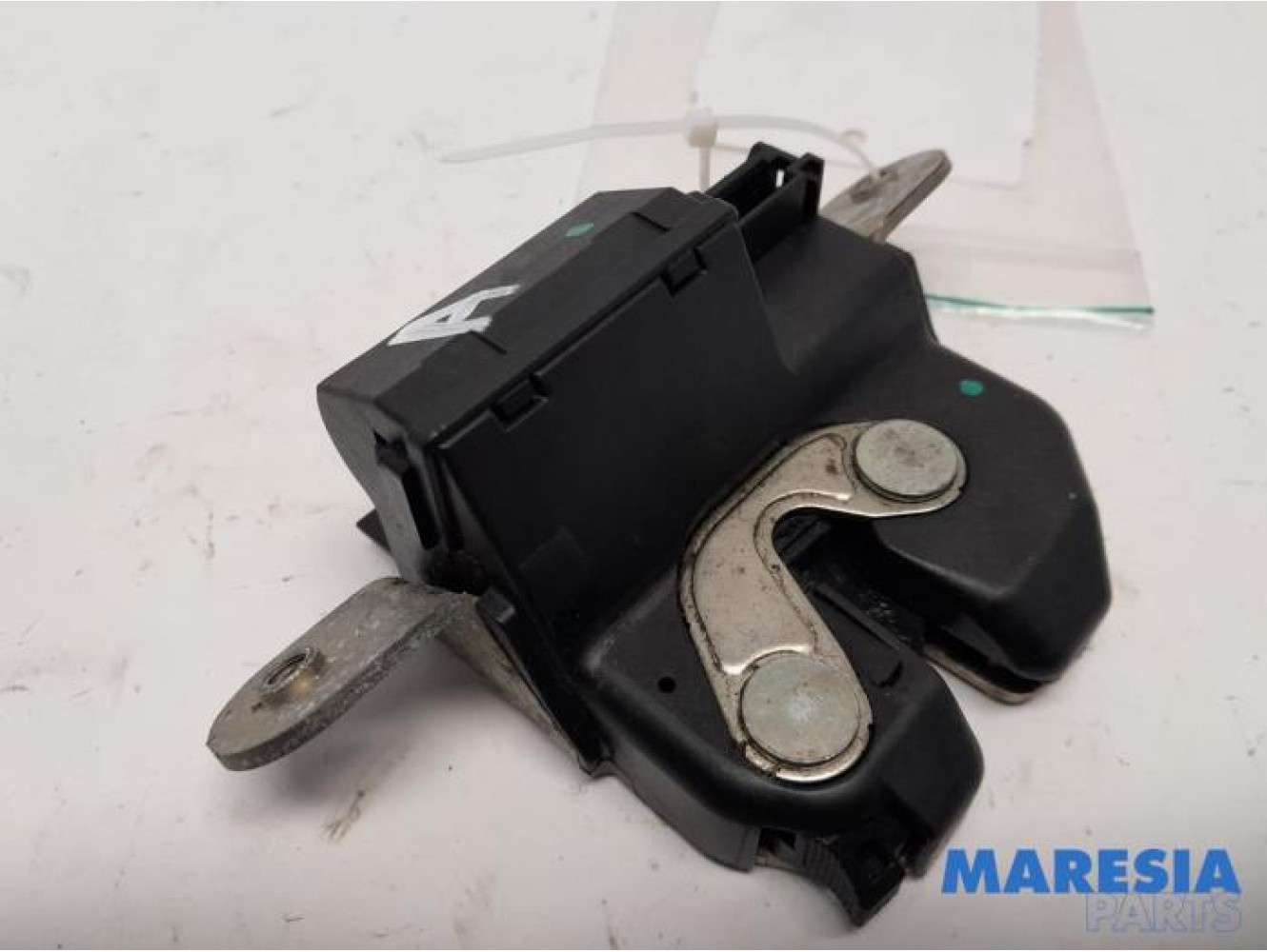 Alfa Romeo - Giulietta - Tailgate lock mechanism