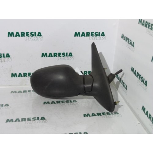 Renault - Megane - Wing mirror, right