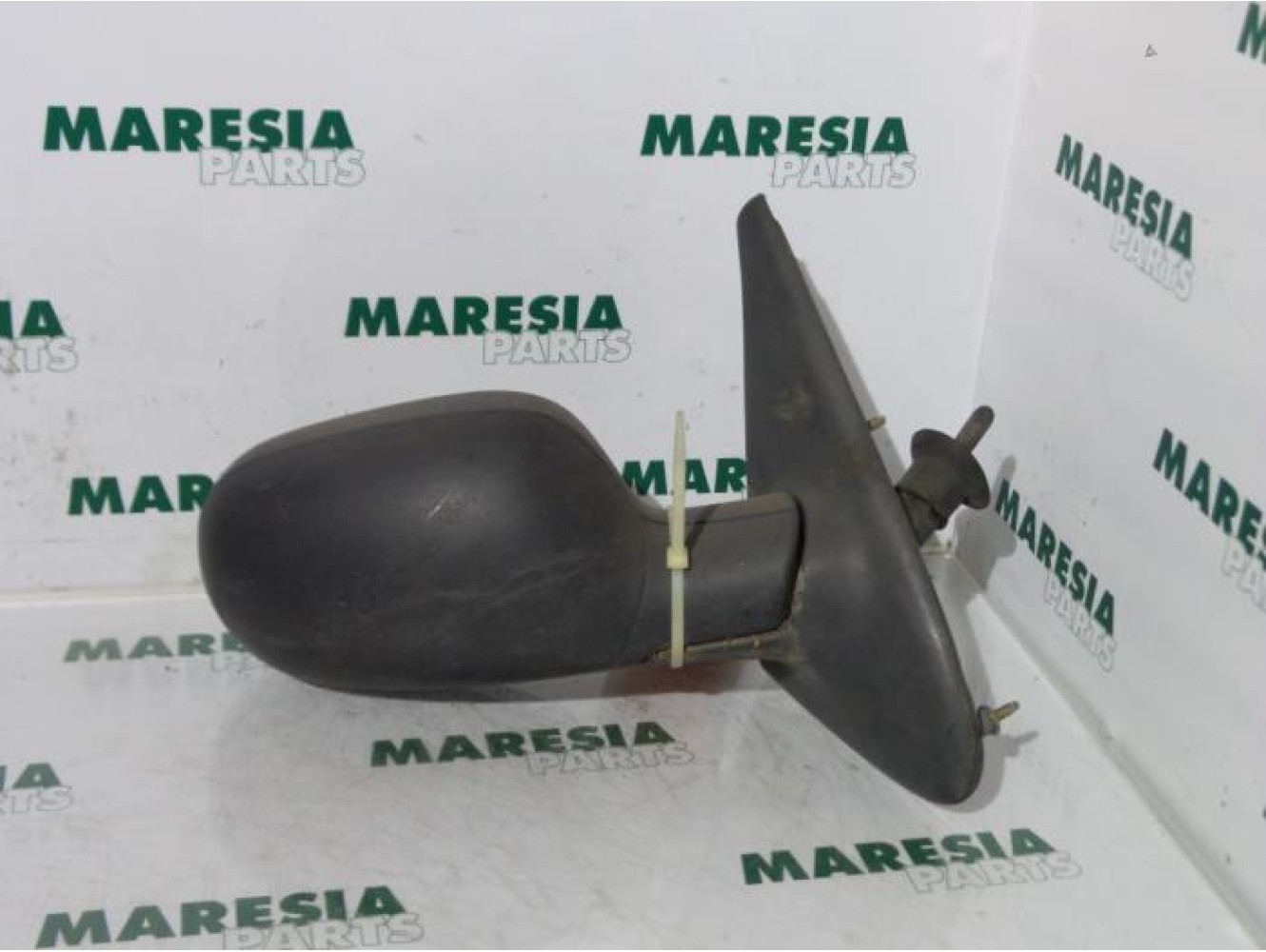 Renault - Megane - Wing mirror, right