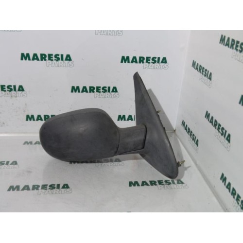 Renault - Megane - Wing mirror, right