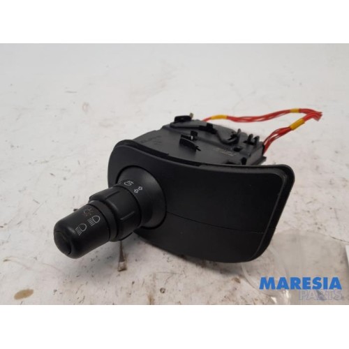 Renault - Kangoo - Indicator switch