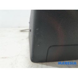 Renault - Grand Scenic - Middle console