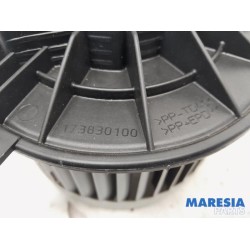 Renault - Kangoo - Heating and ventilation fan motor