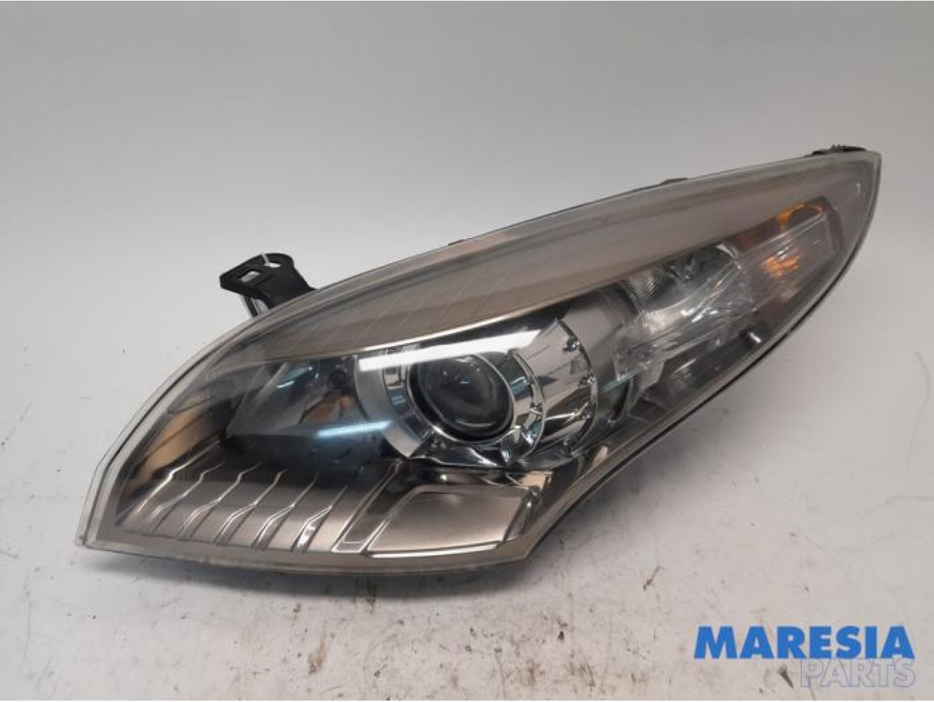 Renault - Megane - Scheinwerfer links