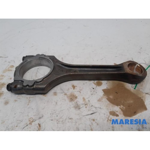Alfa Romeo - Giulia - Connecting rod