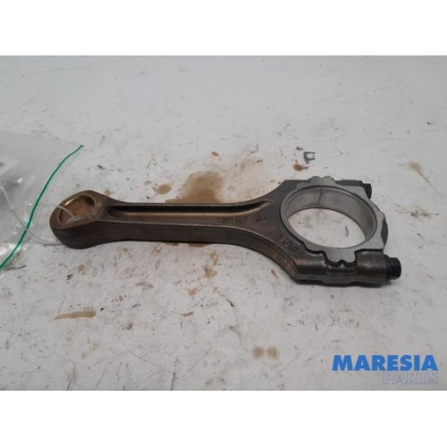 Alfa Romeo - Giulia - Connecting rod