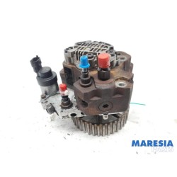 Renault - Megane Scenic - Kraftstoffpumpe Mechanisch