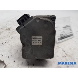 Renault - Megane Scenic - Drosselklappengehäuse