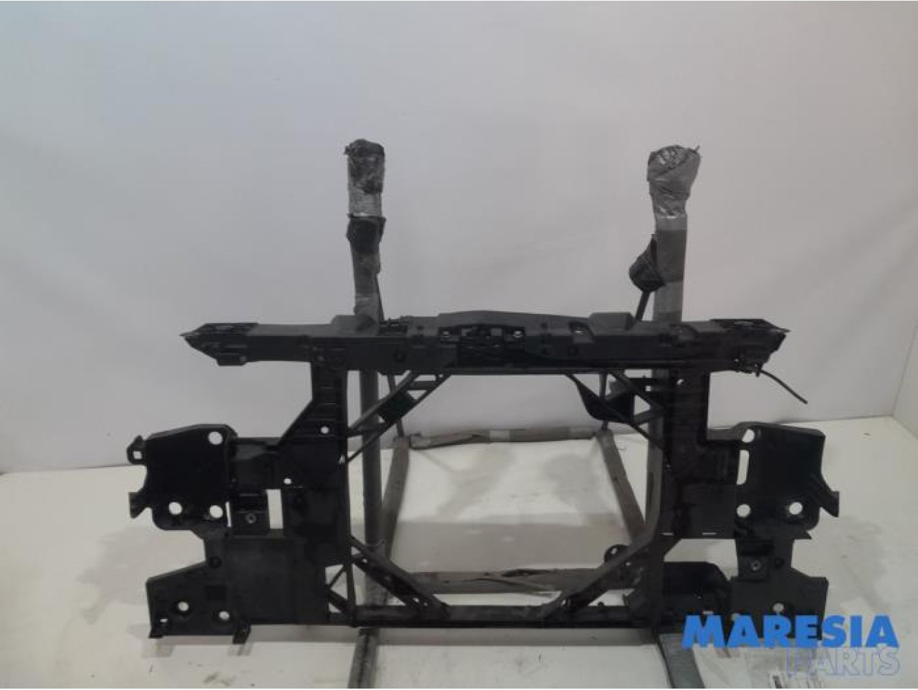 Renault - Megane - Front panel