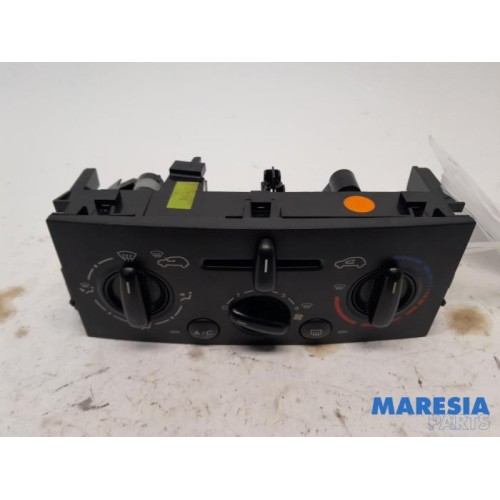 Peugeot - 207 - Heater control panel