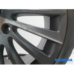 Alfa Romeo - Giulietta - Sportvelgenset + banden