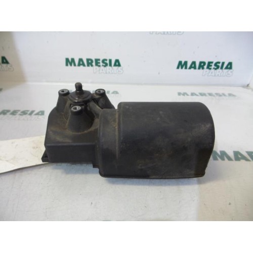 Renault - Clio - Front wiper motor