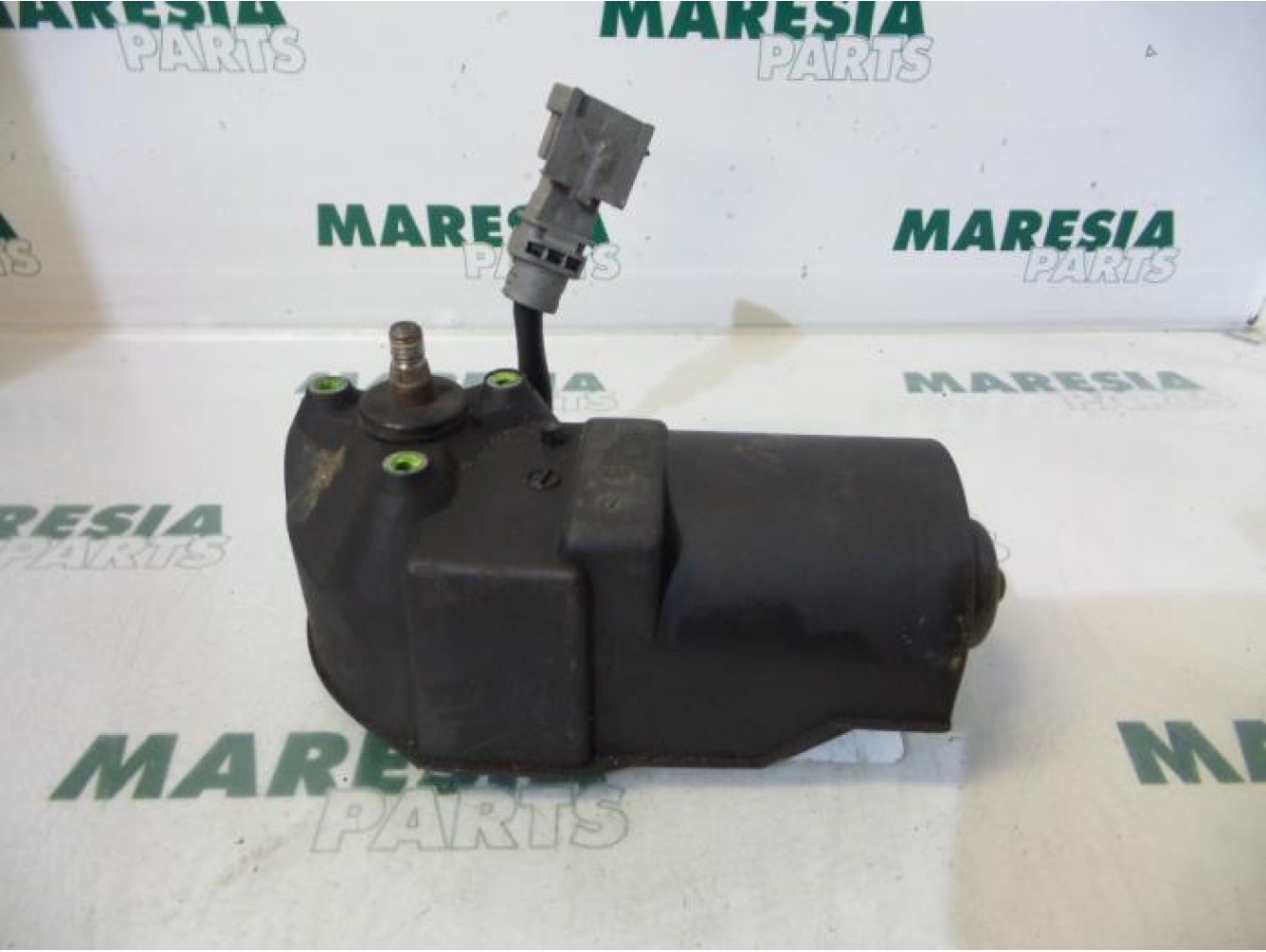 Renault - Clio - Front wiper motor