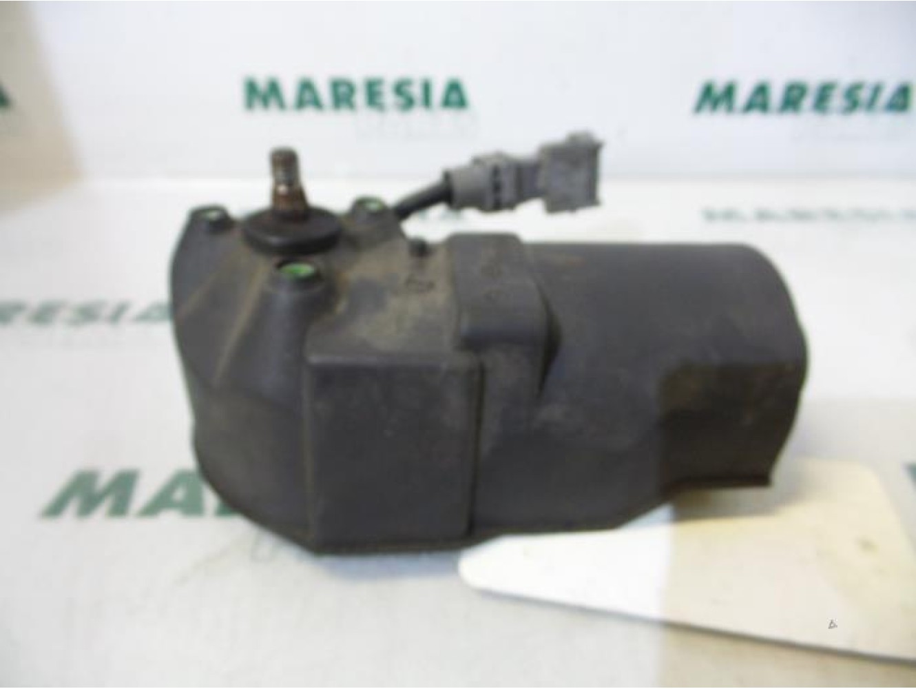Renault - Clio - Front wiper motor