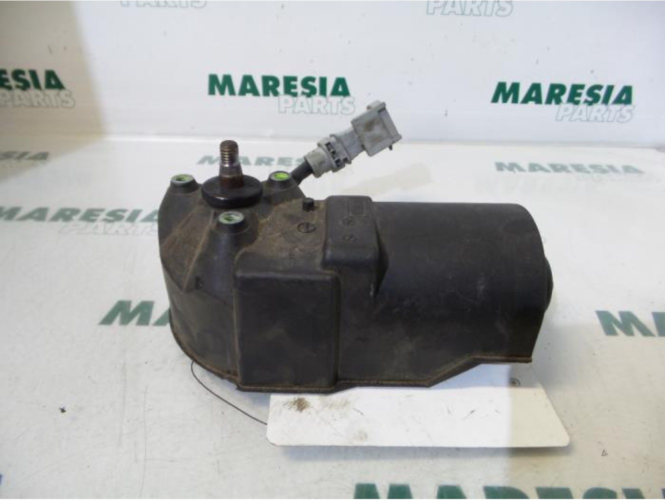 Renault - Clio - Front wiper motor