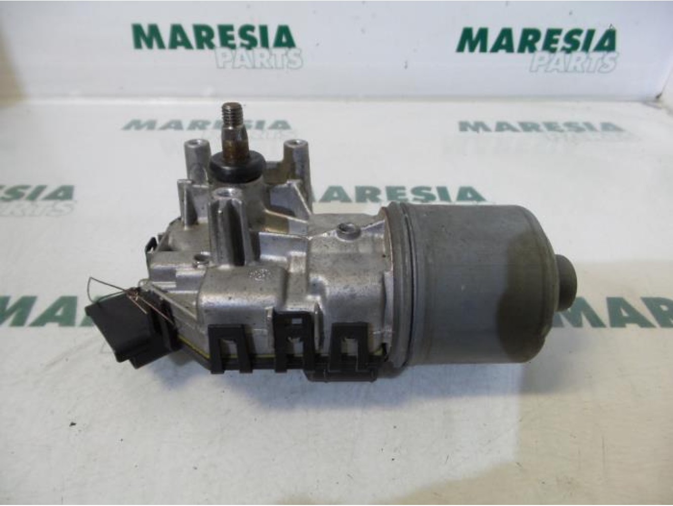 Renault - Clio - Front wiper motor