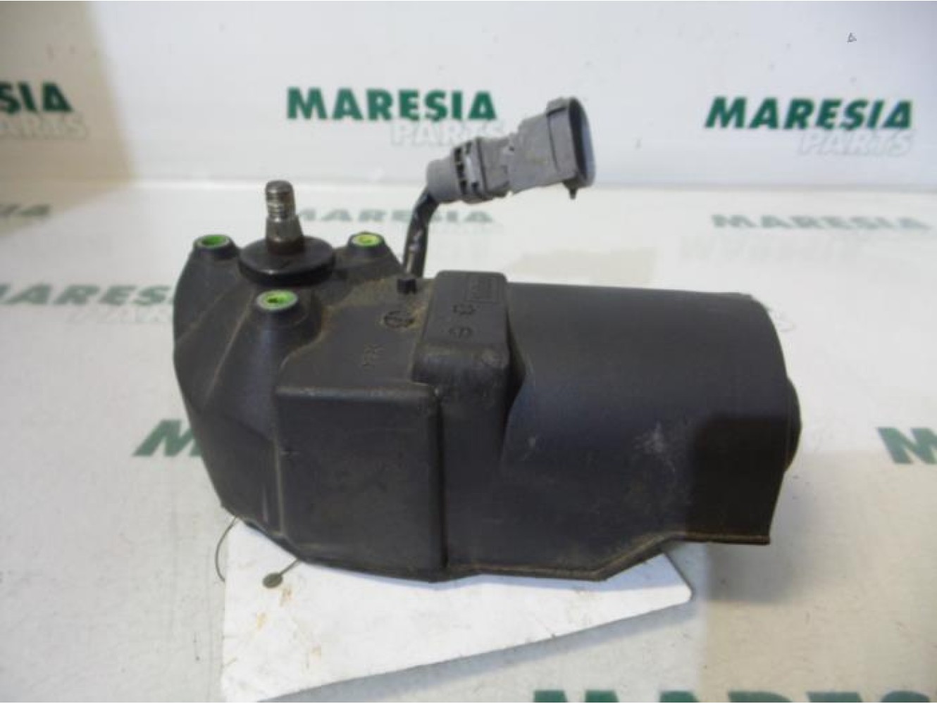 Renault - Clio - Front wiper motor