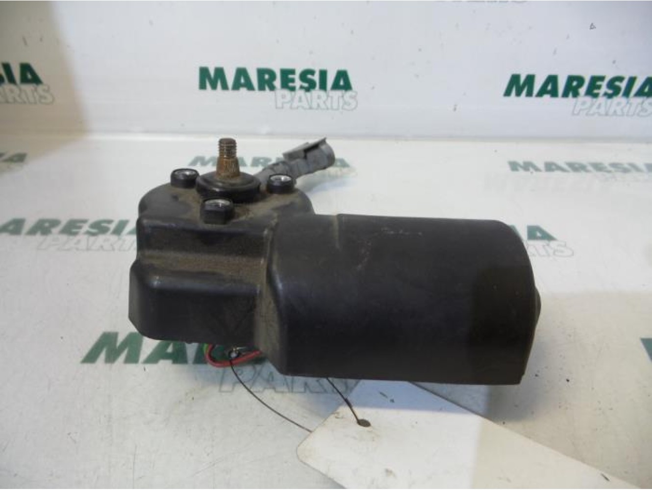 Renault - Clio - Front wiper motor