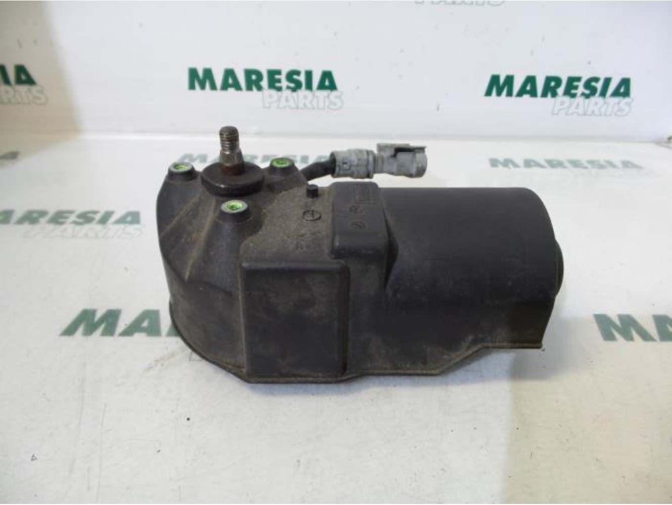 Renault - Clio - Front wiper motor