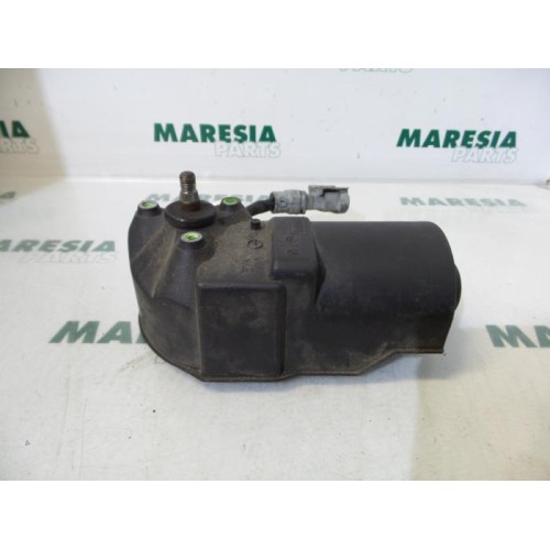 Renault - Clio - Front wiper motor