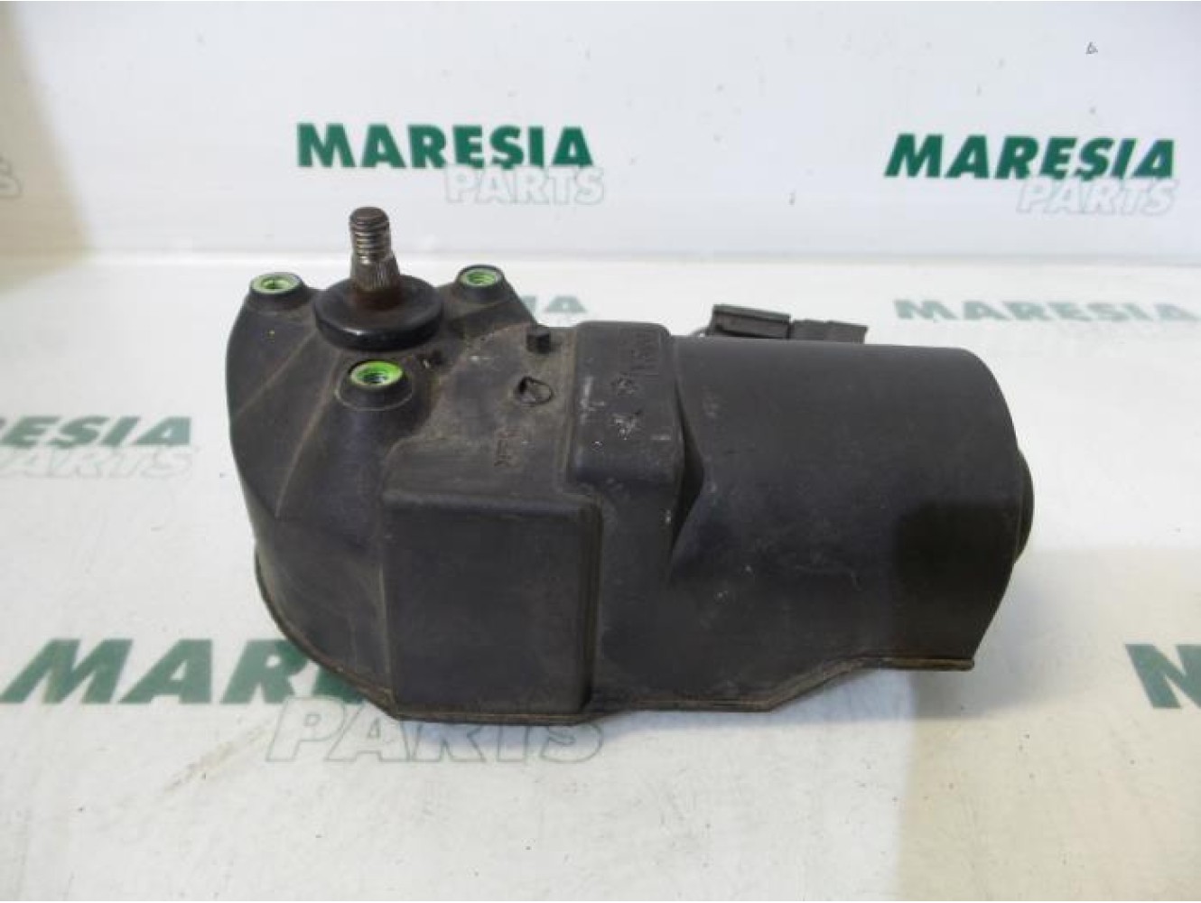 Renault - Clio - Front wiper motor
