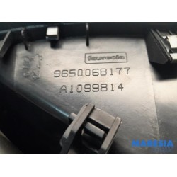 Peugeot - 207 - Dashboard vent