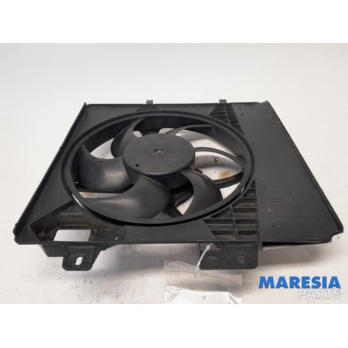 Peugeot - 207 - Fan motor