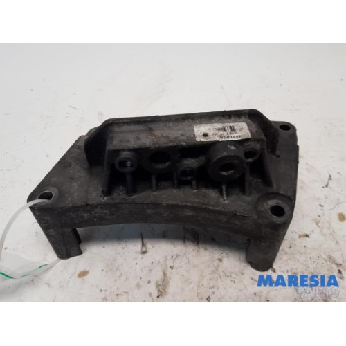 Fiat - Punto - Engine mount