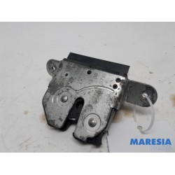 Fiat - Punto - Tailgate lock mechanism