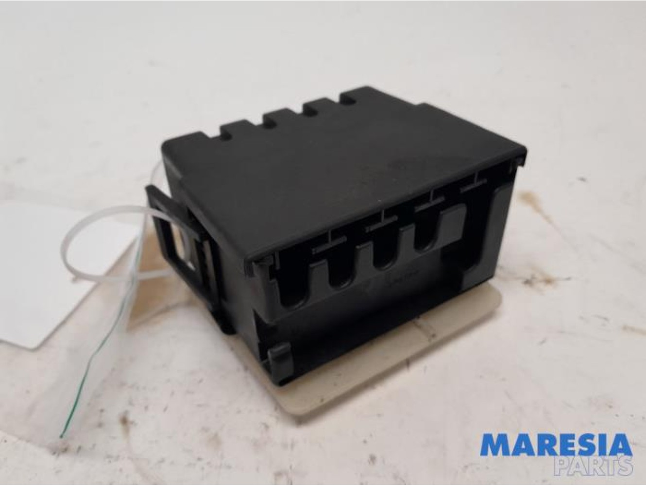 Peugeot - 207 - Fuse box