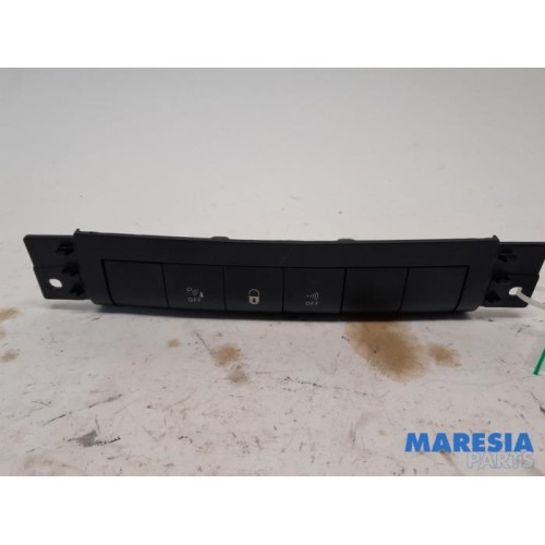 Peugeot - 207 - Central locking switch