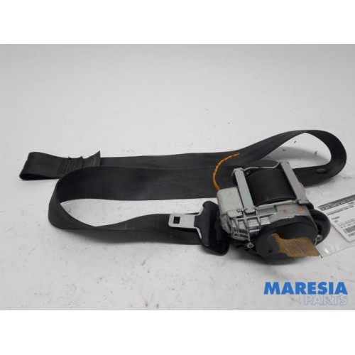 Peugeot - 207 - Front seatbelt, left