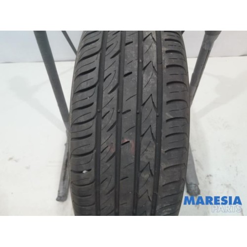 Renault - Grand Scenic - Tyre