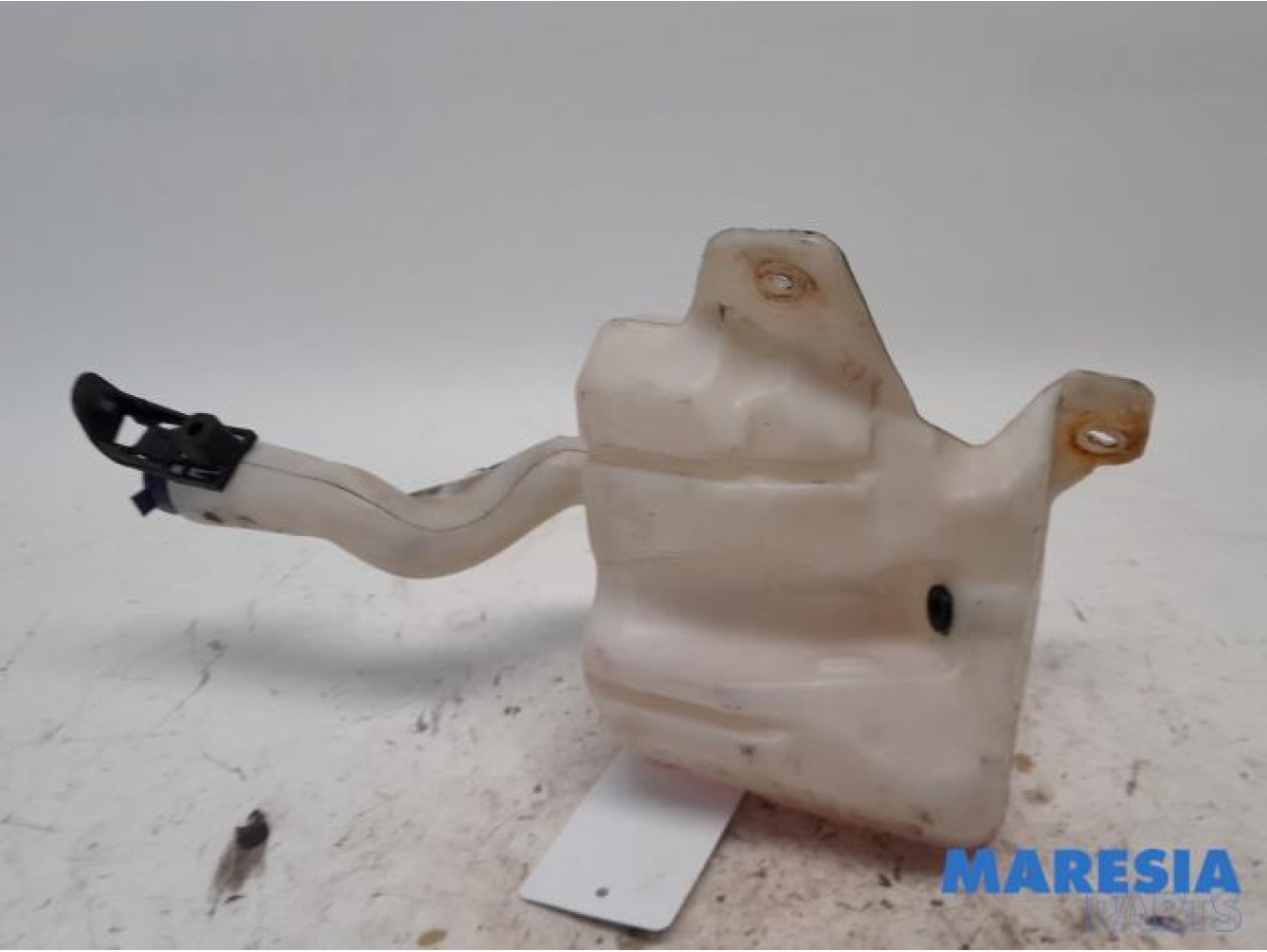 Fiat - Punto - Front windscreen washer reservoir