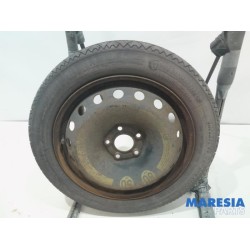 Renault - Grand Scenic - Krikset + reservewiel