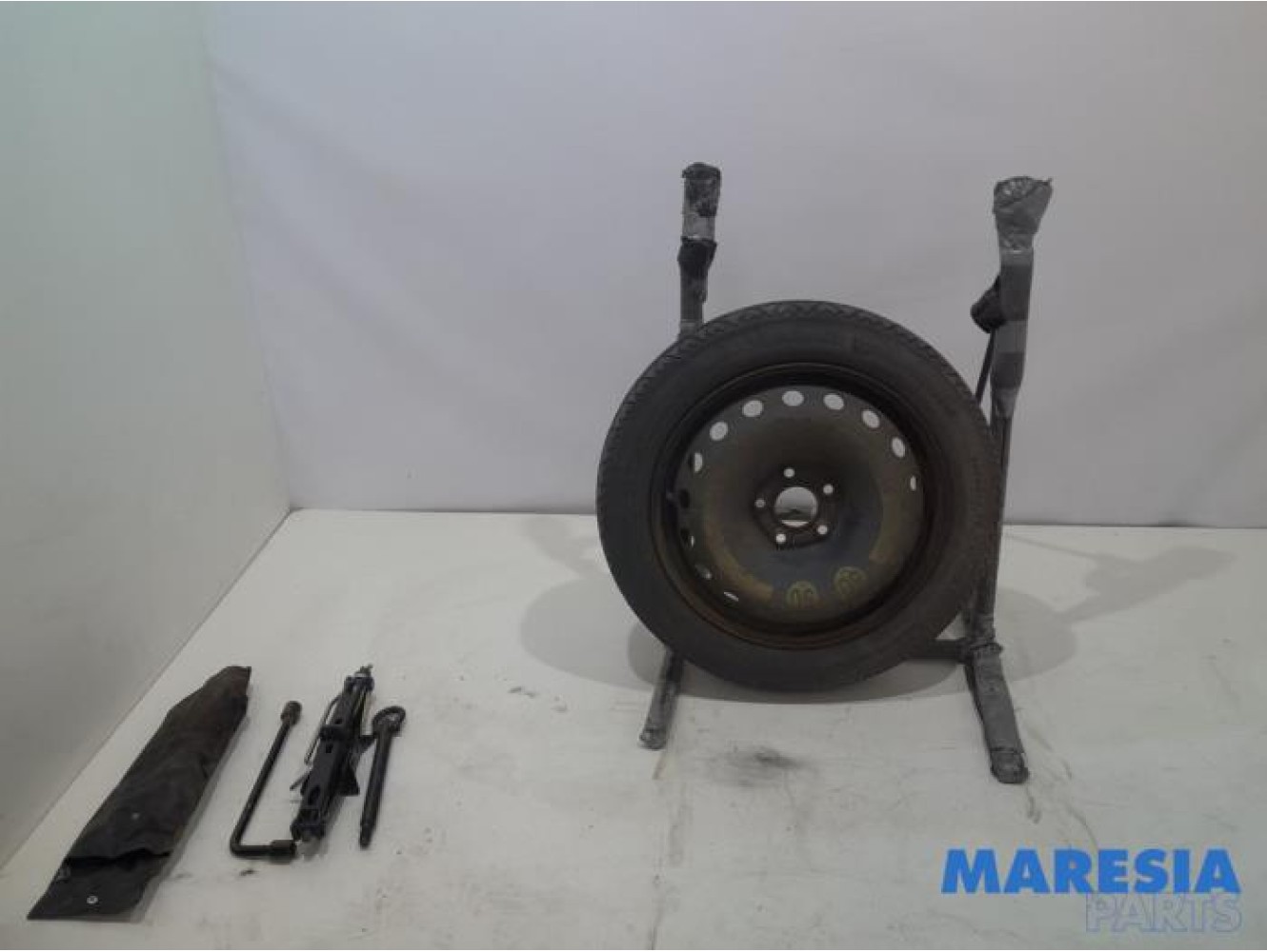 Renault - Grand Scenic - Krikset + reservewiel