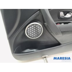 Renault - Megane - Door trim 2-door, right