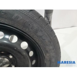 Renault - Megane - Krikset + reservewiel