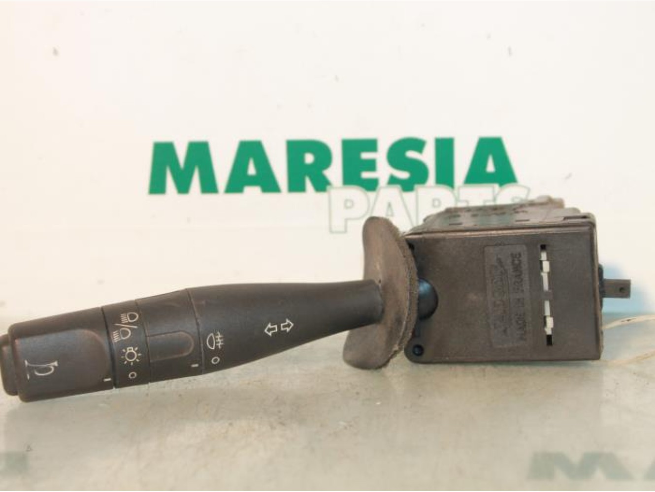 Peugeot - Partner - Indicator switch
