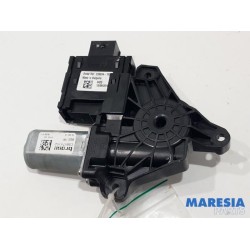 Alfa Romeo - Giulia - Door window motor