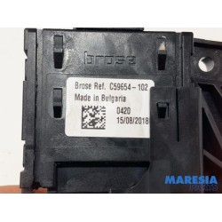 Alfa Romeo - Giulia - Door window motor