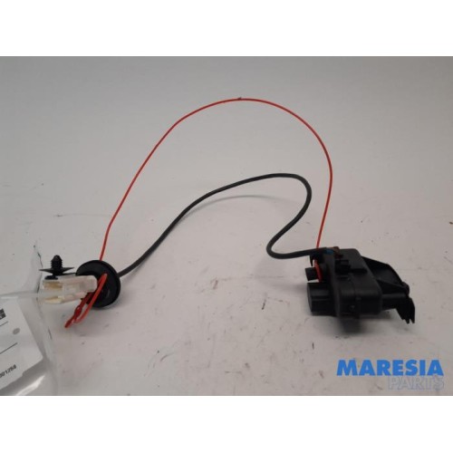 Alfa Romeo - Giulietta - Moteur de verrouillage clapet réservoir