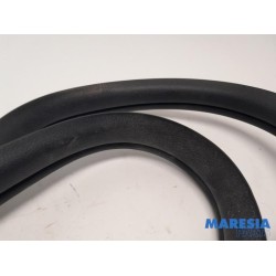 Alfa Romeo - Giulietta - Portierrubber 4Deurs links-achter