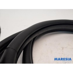 Fiat - Panda - Front door seal 4-door, left